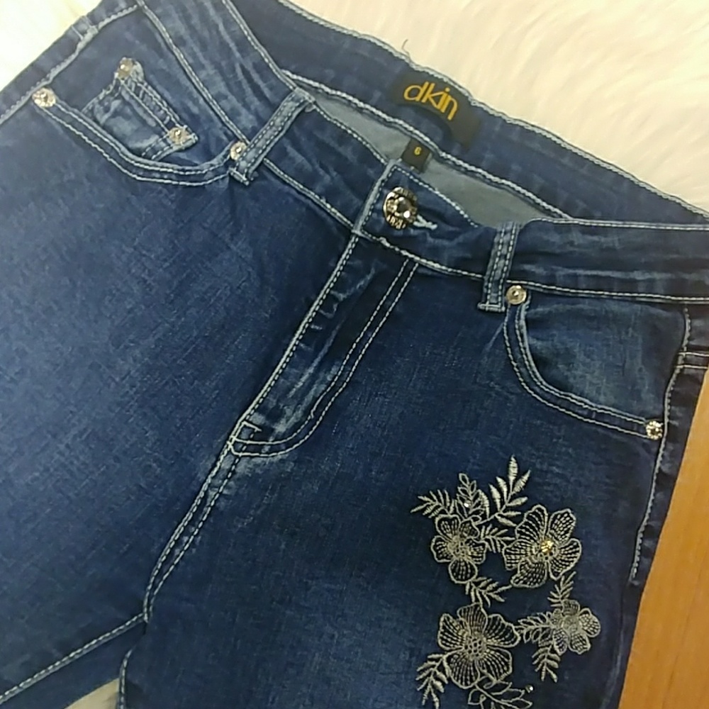 Dkin Floral Embroidered Skinny Jeans